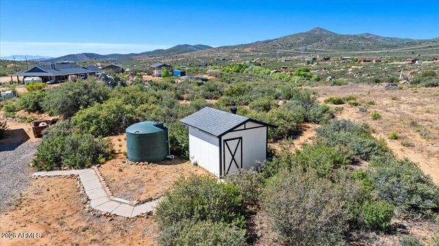 17313 E Lions Crossing Road, Dewey, AZ 86327
