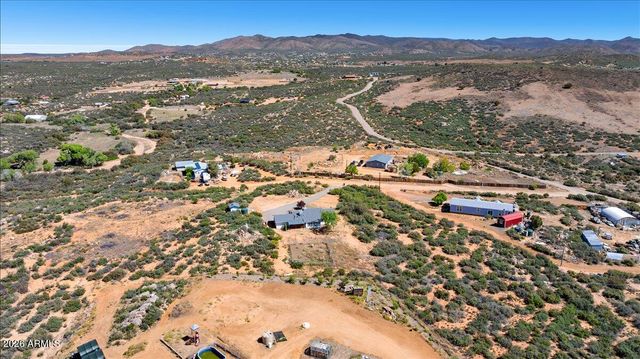17313 E Lions Crossing Road, Dewey, AZ 86327