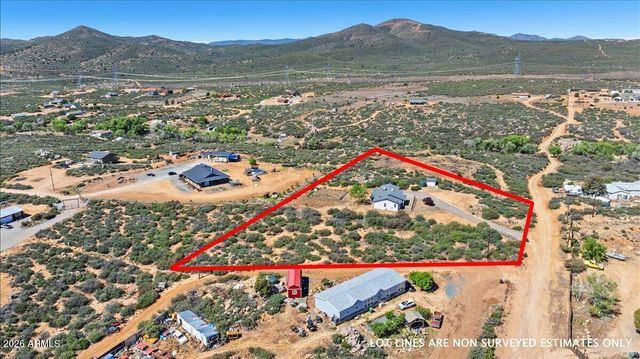 17313 E Lions Crossing Road, Dewey, AZ 86327
