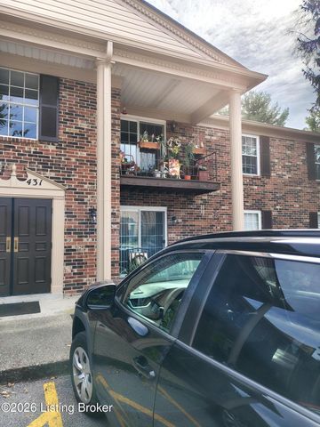 431 Logsdon Ct, Douglass Hills, KY 40243