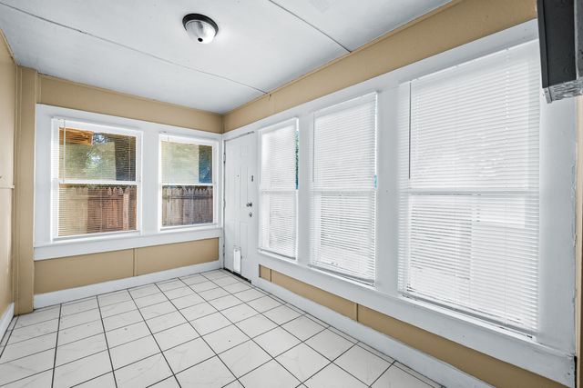 2412 Avenue T, Lubbock, TX 79411