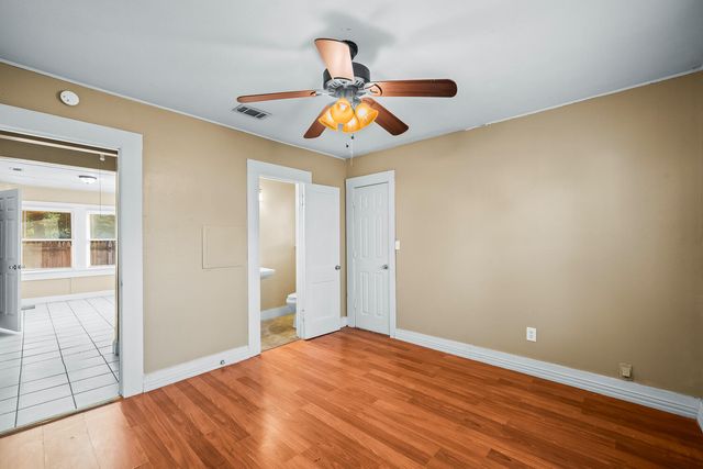 2412 Avenue T, Lubbock, TX 79411