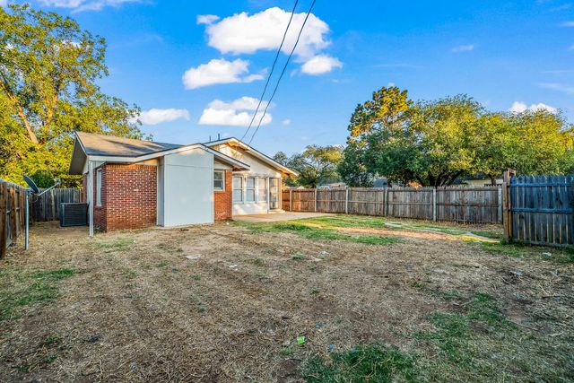 2412 Avenue T, Lubbock, TX 79411