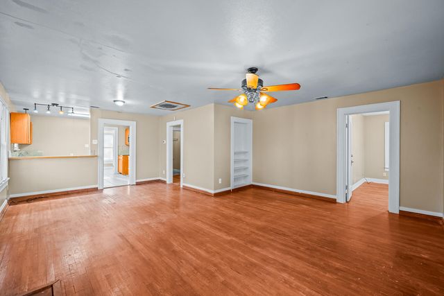 2412 Avenue T, Lubbock, TX 79411