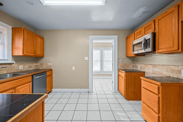 2412 Avenue T, Lubbock, TX 79411