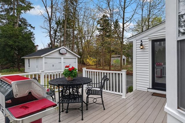 642 Worcester St, Wellesley, MA 02482