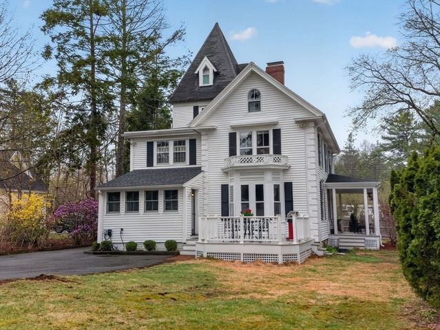 642 Worcester St, Wellesley, MA 02482