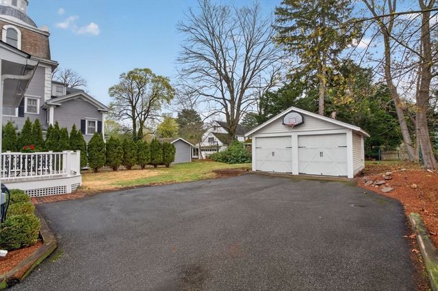 642 Worcester St, Wellesley, MA 02482