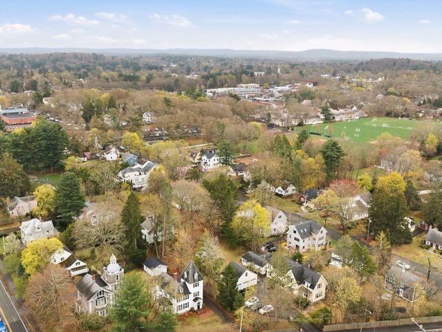 642 Worcester St, Wellesley, MA 02482