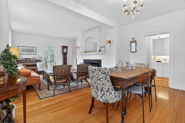 642 Worcester St, Wellesley, MA 02482