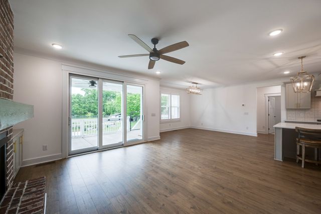 2315 Zion Rd, Columbia, TN 38401