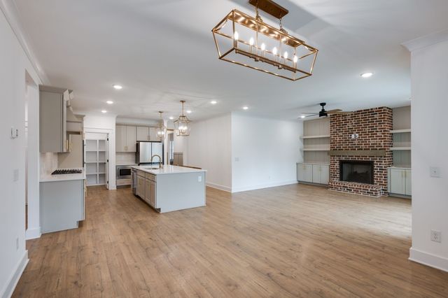 2315 Zion Rd, Columbia, TN 38401