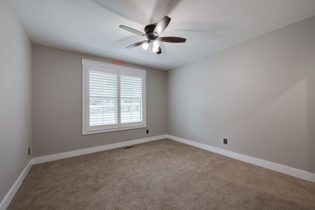 2315 Zion Rd, Columbia, TN 38401