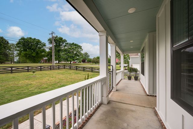 2315 Zion Rd, Columbia, TN 38401