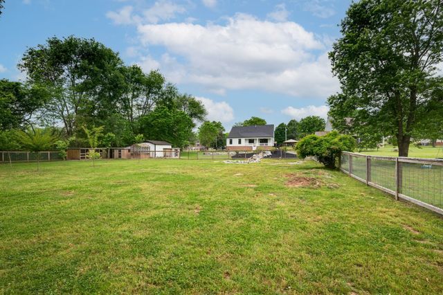 2315 Zion Rd, Columbia, TN 38401