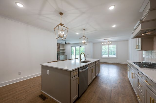 2315 Zion Rd, Columbia, TN 38401