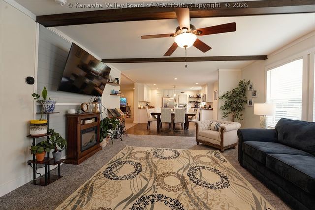 28 Crescent Drive, Scott Depot, WV 25560