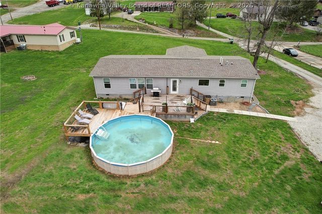28 Crescent Drive, Scott Depot, WV 25560