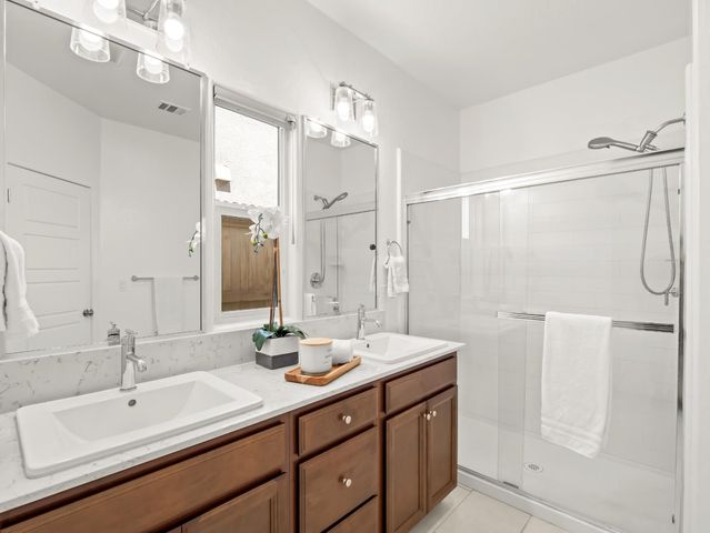 143 Timberline Way S, Madera, CA 93636