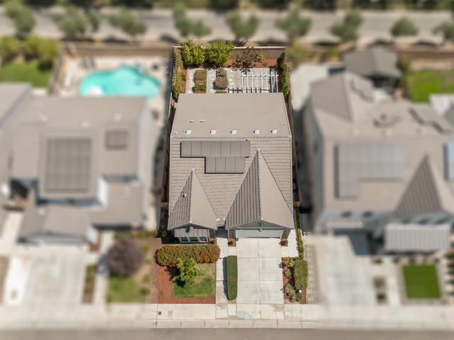 143 Timberline Way S, Madera, CA 93636