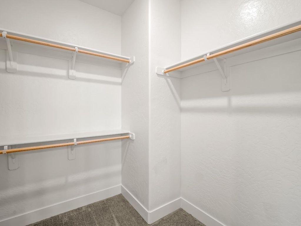 Image 25 of property listing at 143 Timberline Way S, Madera, CA 93636