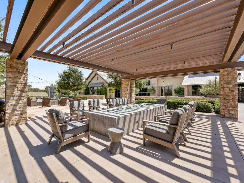 Image 47 of property listing at 143 Timberline Way S, Madera, CA 93636
