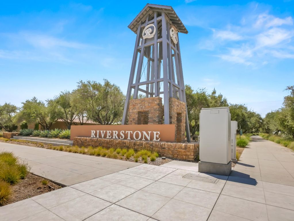 Image 51 of property listing at 143 Timberline Way S, Madera, CA 93636