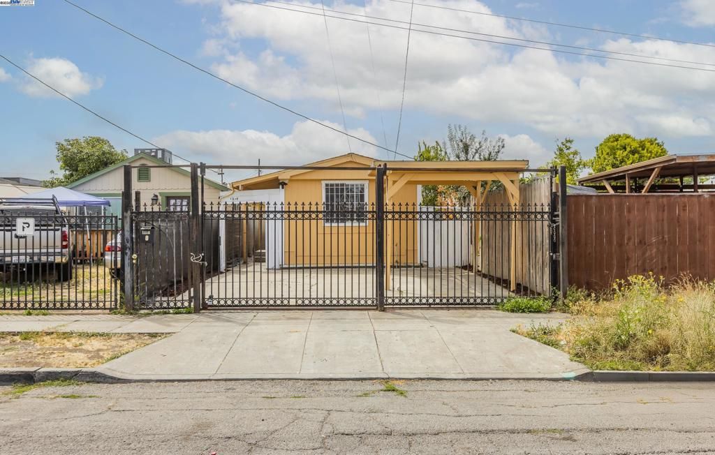 1216 88Th Ave, Oakland, CA 94621