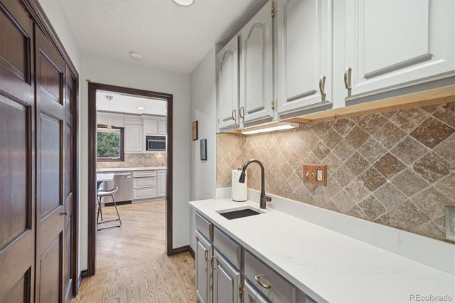 4 Blue Grouse Ridge Road, Littleton, CO 80127