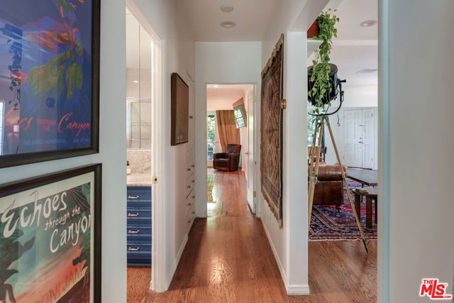 8998 Lloyd Place, West Hollywood, CA 90048