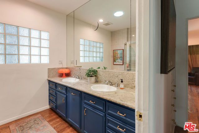 8998 Lloyd Place, West Hollywood, CA 90048