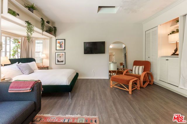 8998 Lloyd Place, West Hollywood, CA 90048