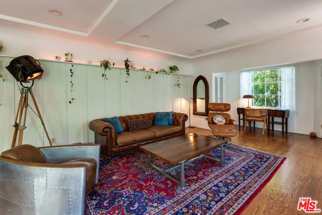 8998 Lloyd Place, West Hollywood, CA 90048