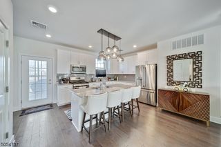 26 Colgate Dr, Morris Twp., NJ 07960