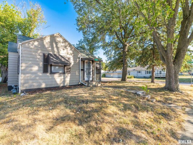 1030 S 13TH Street, Pekin, IL 61554