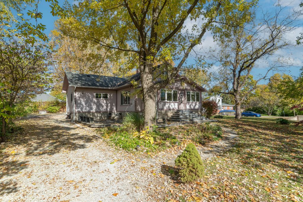 3136 E Edgewood Avenue, Indianapolis, IN 46227