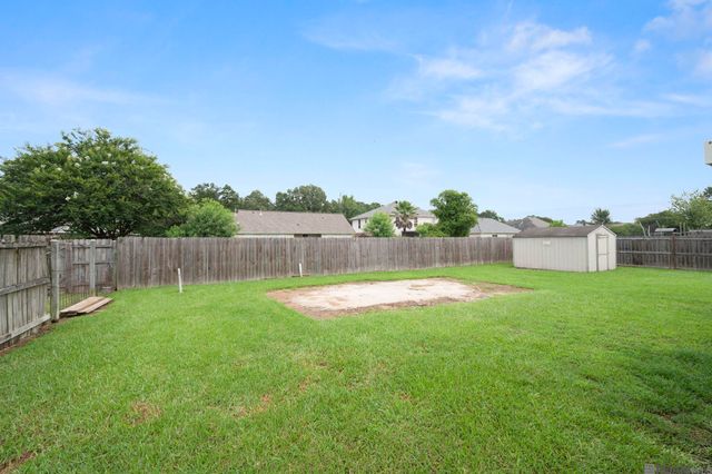 9911 Asheville Dr, Denham Springs, LA 70706