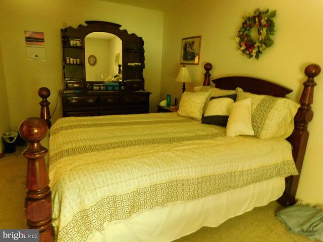 110 MILHOLLAN DRIVE, Elkton, MD 21921