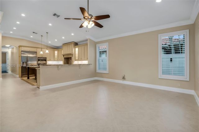 18801 SW 7th St, Pembroke Pines, FL 33029