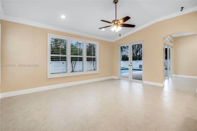 18801 SW 7th St, Pembroke Pines, FL 33029