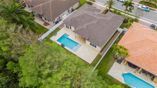 18801 SW 7th St, Pembroke Pines, FL 33029