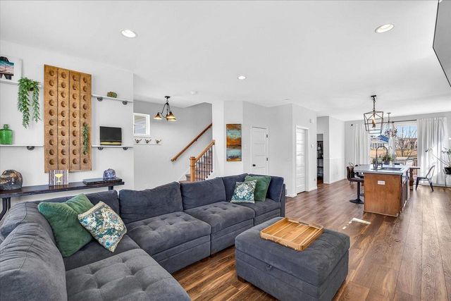 523 Tawny Elm Parkway, Verona, WI 53593