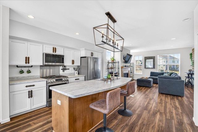 523 Tawny Elm Parkway, Verona, WI 53593