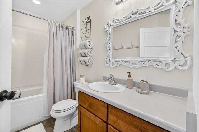 523 Tawny Elm Parkway, Verona, WI 53593