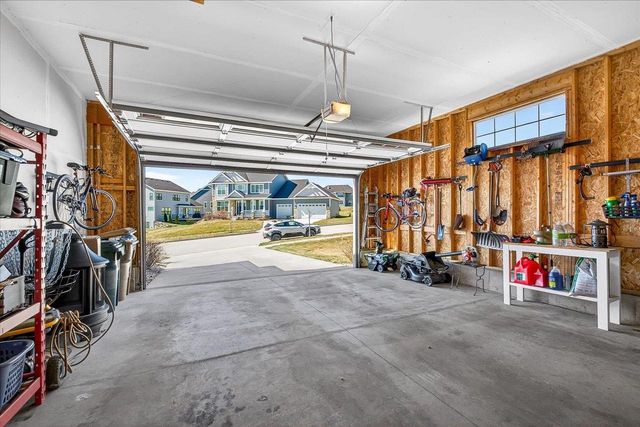 523 Tawny Elm Parkway, Verona, WI 53593