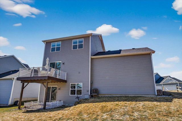 523 Tawny Elm Parkway, Verona, WI 53593