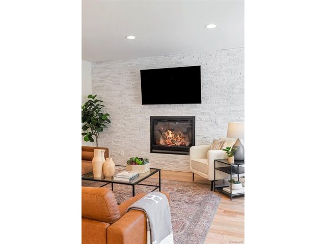 175 S Jasmine St, Denver, CO 80224