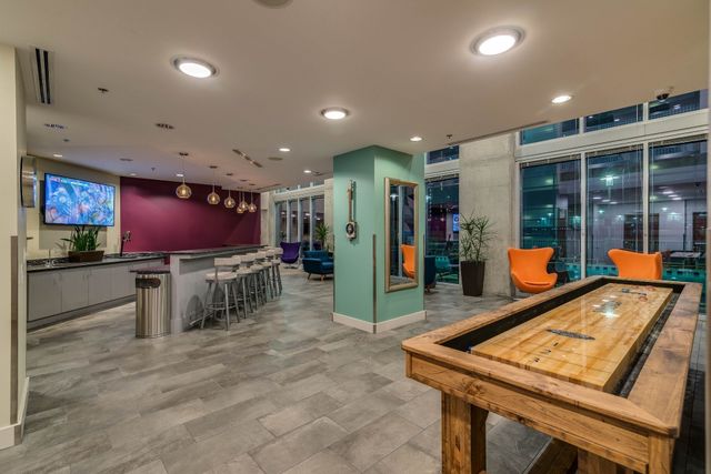 301 Demonbreun St Unit 1015, Nashville, TN 37201
