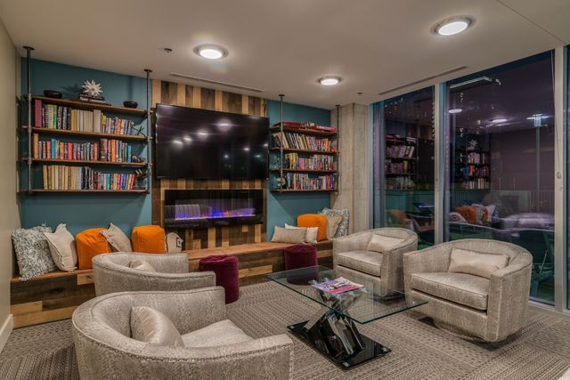 301 Demonbreun St Unit 1015, Nashville, TN 37201