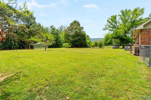 155 Mcmullen Road, Gurley, AL 35748